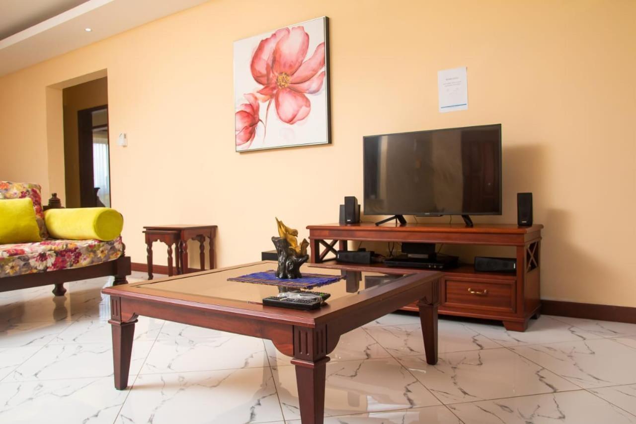 Lux Suites Nyali Luxury Apartments มอมบาซา ภายนอก รูปภาพ